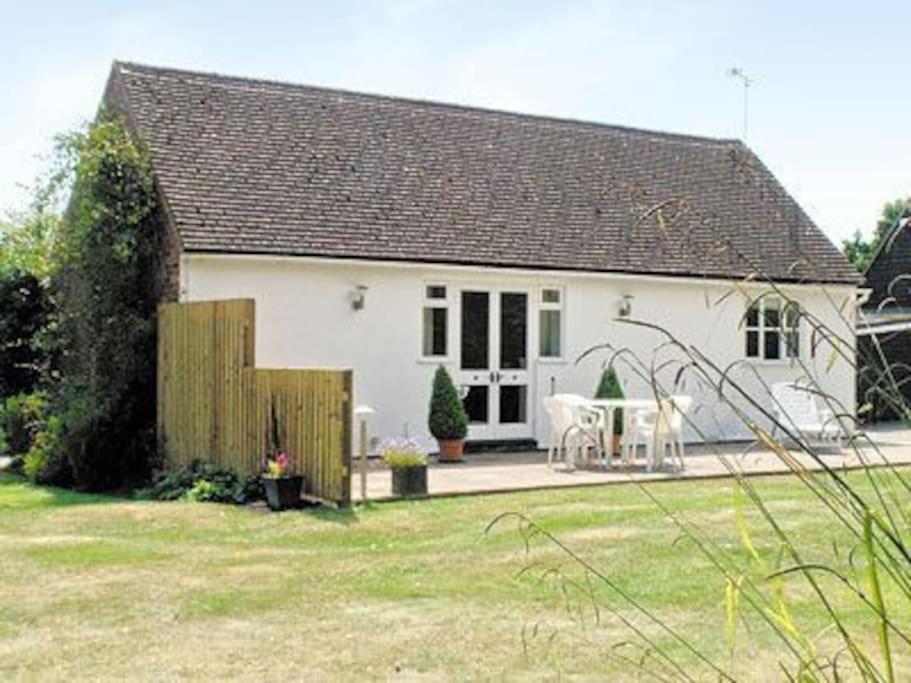 Waters Edge Apartment Rolvenden Exterior photo